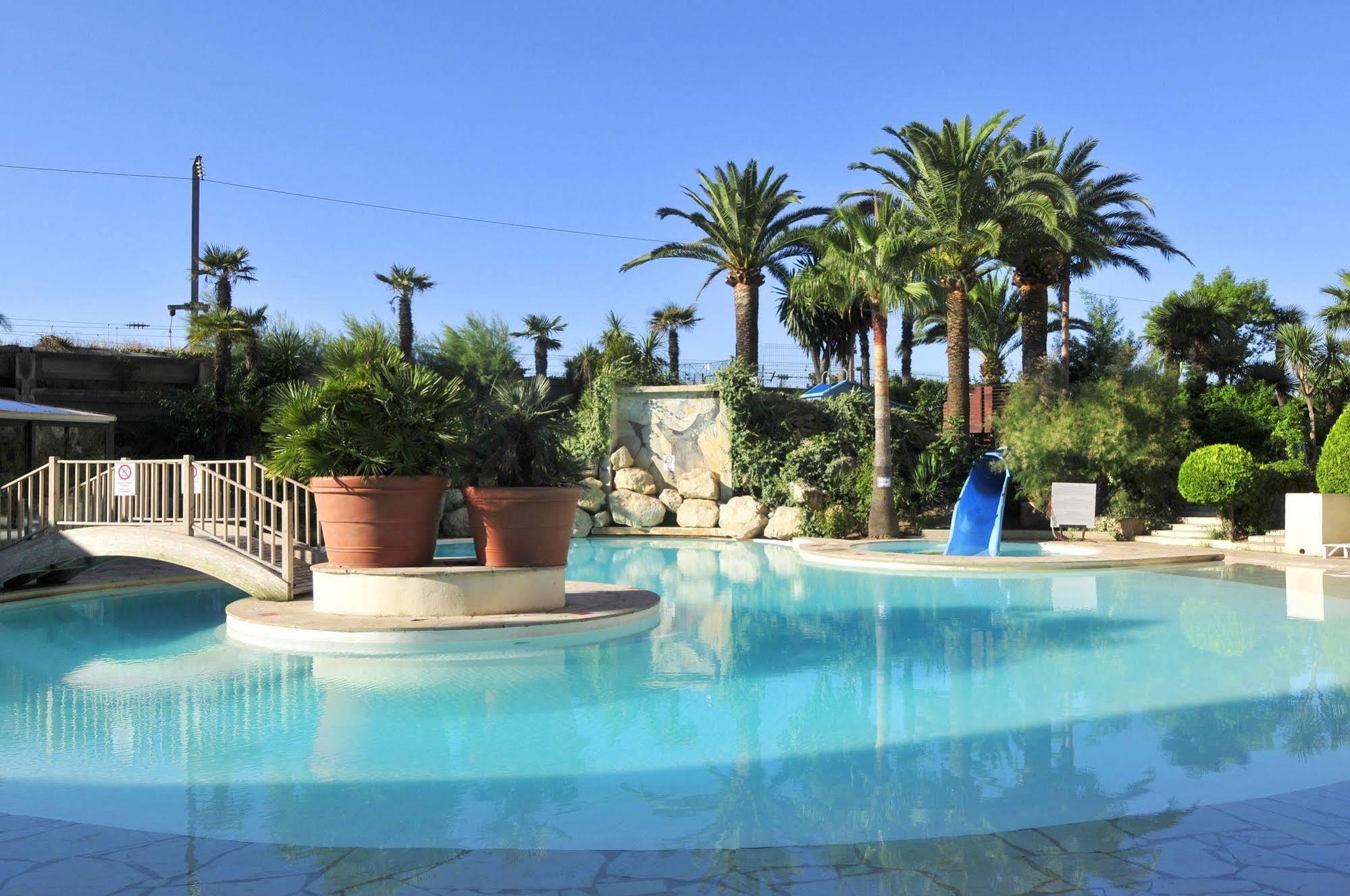 Residhotel Villa Maupassant Cannes Eksteriør billede